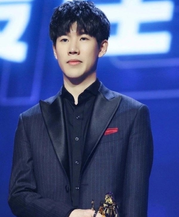 都被皇马的 都被皇马的